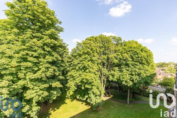 Appartement 3 pièces de 47 m² à Viry-Châtillon (91170)