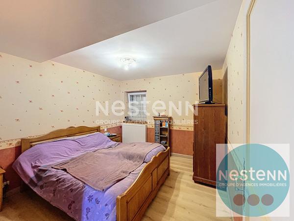 Vineuil, Grande maison de 317 m², ancien restaurant avec appartement, proche des commerces sur un terrain clos de 695 m² avec garage et cave