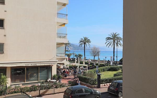 Appartement à vendre    3 pièces • 54 m2 Roquebrune-Cap-Martin