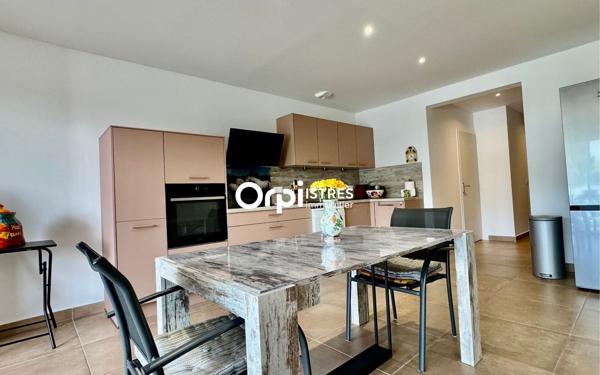 Appartement à vendre    3 pièces •  Istres