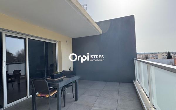 Appartement à vendre    3 pièces •  Istres
