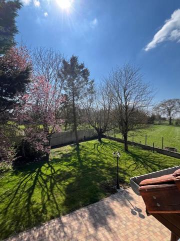 Maison  de caractère de 335 m2, terrain 1400m² + Garages