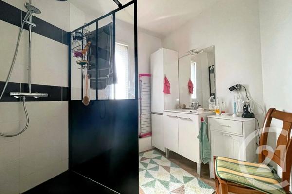 Appartement F3 à vendre  3 pièces - 80,28 m 2   ST AVE  - 56