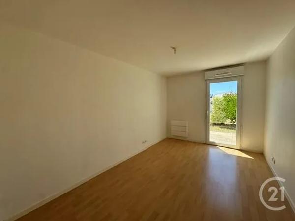 Appartement F3 à vendre  3 pièces - 65,65 m 2   VANNES  - 56