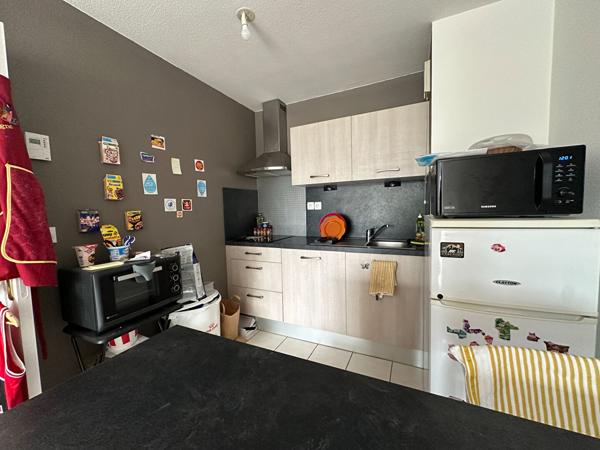 A vendre à Vannes Ouest  Appartement T2 avec terrasse et parking extérieur