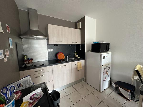 A vendre à Vannes Ouest  Appartement T2 avec terrasse et parking extérieur