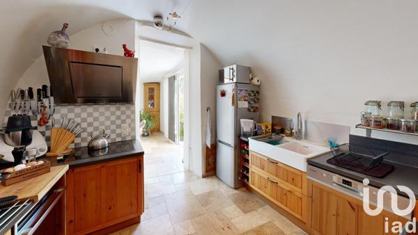 Maison de village 4 pièces de 114 m² à Mérindol (84360)