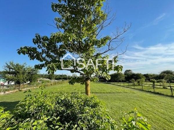 Vaste terrain proche autoroute A4 A35 et zone d'activité