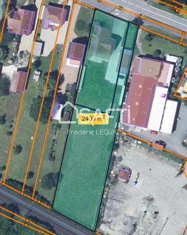 Vaste terrain proche autoroute A4 A35 et zone d'activité