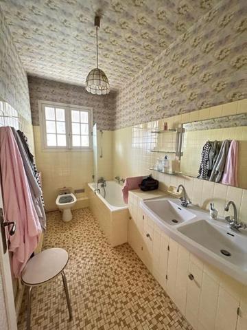 Saint-Georges-de-Didonne (17110) 

EXCELLENT EMPLACEMENT