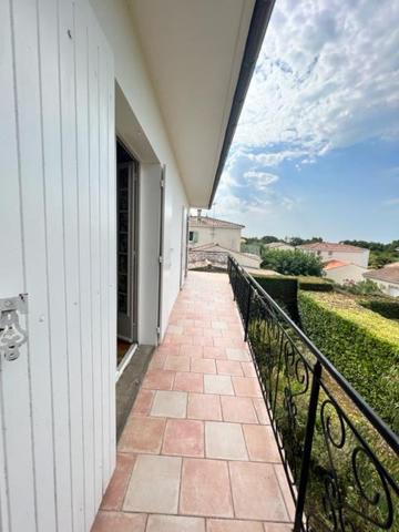 Saint-Georges-de-Didonne (17110) 

EXCELLENT EMPLACEMENT