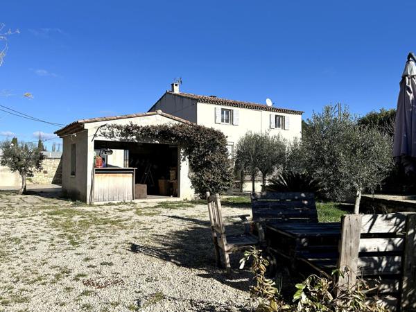 A VISITER SUR CAVAILLON, EN CAMPAGNE MAISON DE 118 M2 + APPARTEMENT DE 60 M2 + DEPENDANCE SUR TERRAIN 1360 M2