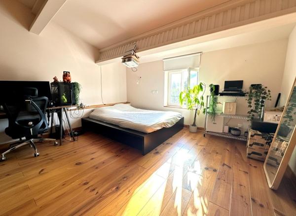 A VISITER SUR CAVAILLON, EN CAMPAGNE MAISON DE 118 M2 + APPARTEMENT DE 60 M2 + DEPENDANCE SUR TERRAIN 1360 M2