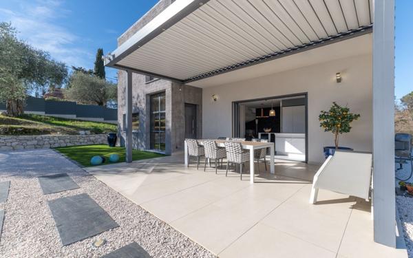 Maison à vendre    4 pièces • 123 m2 Levens