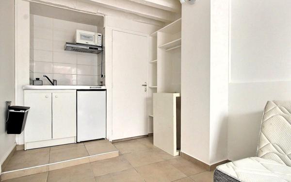 Appartement à vendre    2 pièces • 17,03 m2 Paris 12