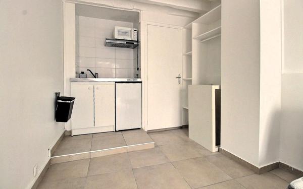 Appartement à vendre    2 pièces • 17,03 m2 Paris 12