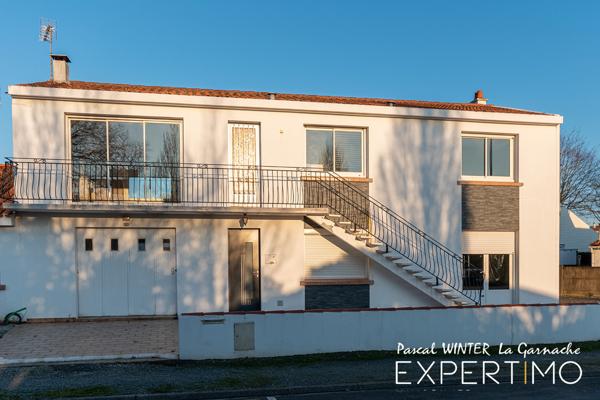 Challans (85300) Maison avec 4 appartements proche commodités de Challans,185m²