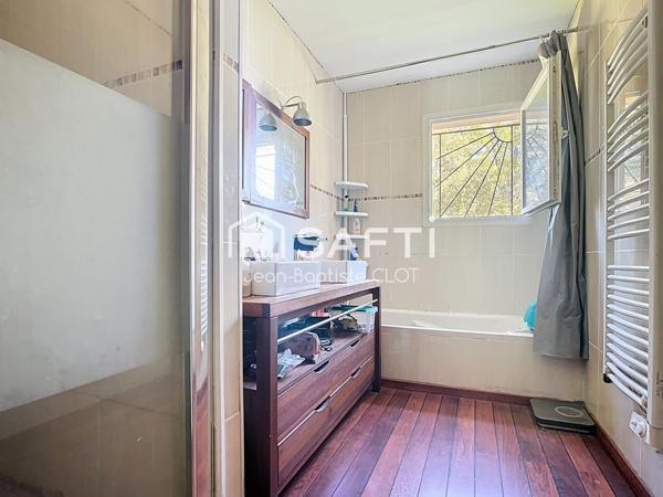 Maison 6 pièces 131 m² avec terrain de 2126 m²