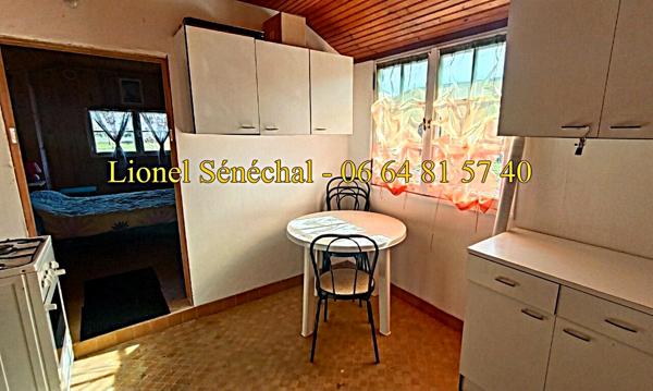 Terrain de loisirs de plus de 500 m2 + un chalet de loisirs en dur de 24 m2  avec un accès direct à la rivière