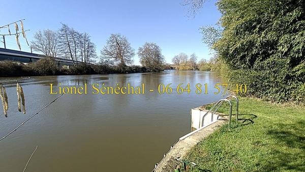 Terrain de loisirs de plus de 500 m2 + un chalet de loisirs en dur de 24 m2  avec un accès direct à la rivière