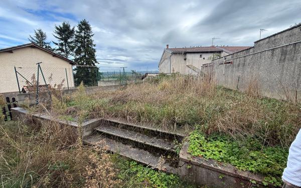 Maison à vendre    5 pièces • 105 m2 Nervieux