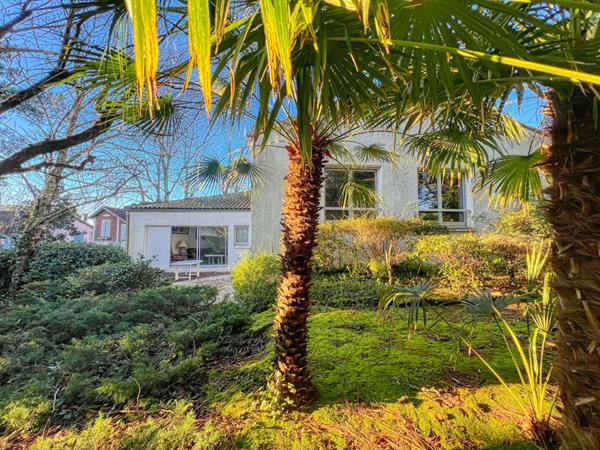 ROYAN - Magnifique Maison dans le Quartier Emblématique du Parc, à 300m de la Plage ! Royan