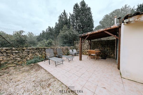 Grans (13450) Domaine de 351m² habitables sur un parc de 1,5ha