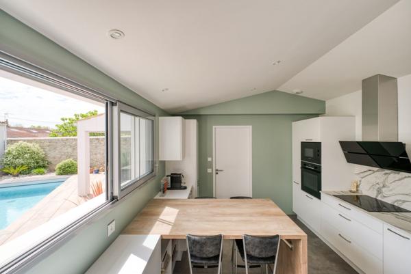 Maison de plain-pied, récente, quartier Fétilly