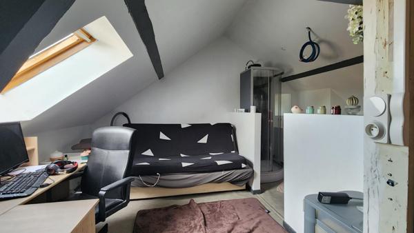 Charmante demeure familiale T4  aux volumes généreux, trois chambres et double salle d'eau, idéalement située