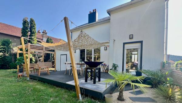 Maison indépendante meublée avec jardin