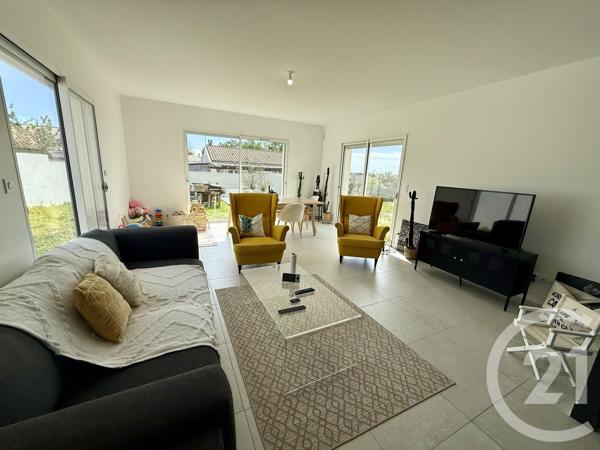 Maison à vendre  4 pièces - 110 m 2   MEDIS  - 17