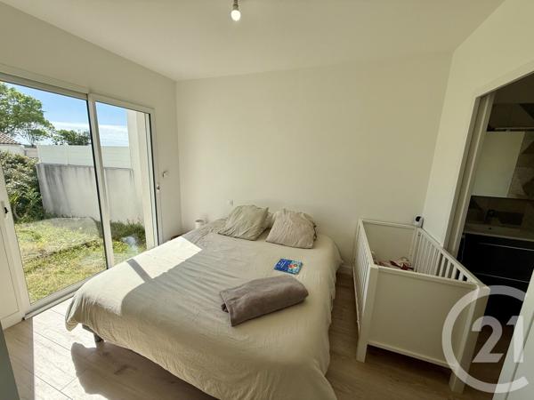 Maison à vendre  4 pièces - 110 m 2   MEDIS  - 17