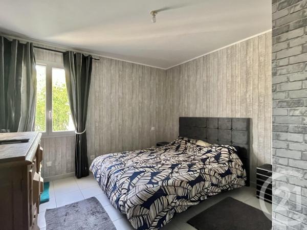 Maison à vendre  4 pièces - 100,07 m 2   ST PIERRE D OLERON  - 17