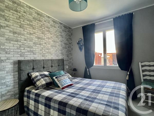 Maison à vendre  4 pièces - 100,07 m 2   ST PIERRE D OLERON  - 17