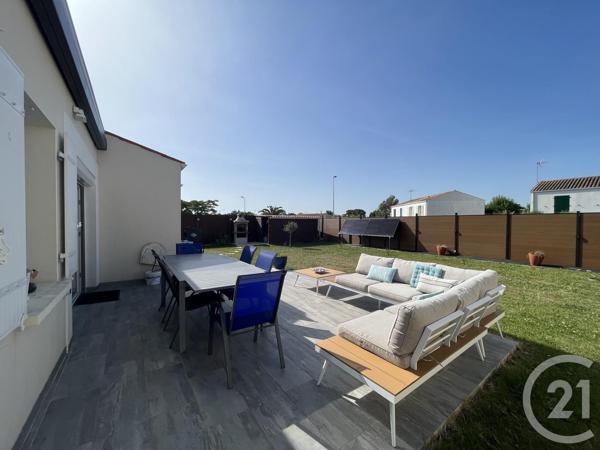 Maison à vendre  4 pièces - 100,07 m 2   ST PIERRE D OLERON  - 17