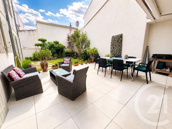 Appartement T4 à vendre  4 pièces - 108,32 m 2   LA ROCHELLE  - 17