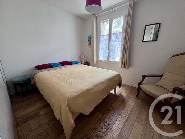 Appartement T4 à vendre  4 pièces - 108,32 m 2   LA ROCHELLE  - 17