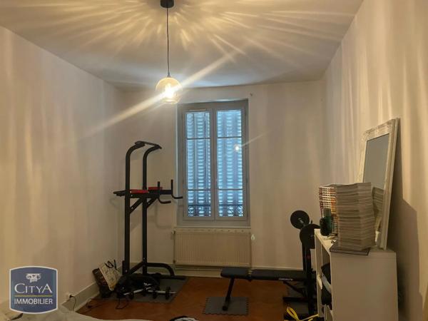 Appartement à louer 3 pièces 84.8m² Bourg-en-Bresse (01000)