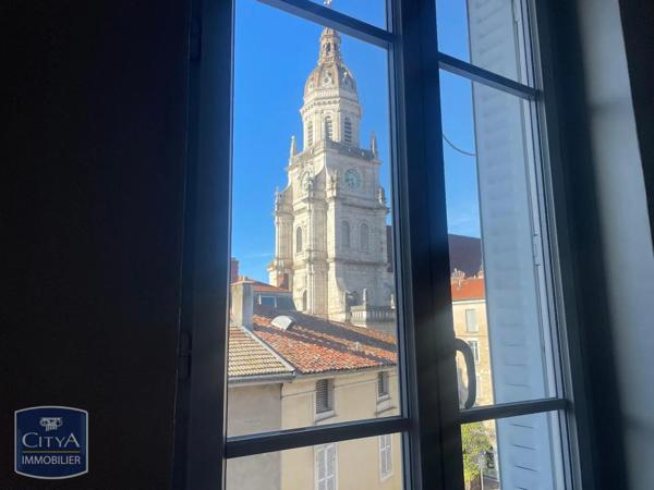 Appartement à louer 3 pièces 84.8m² Bourg-en-Bresse (01000)