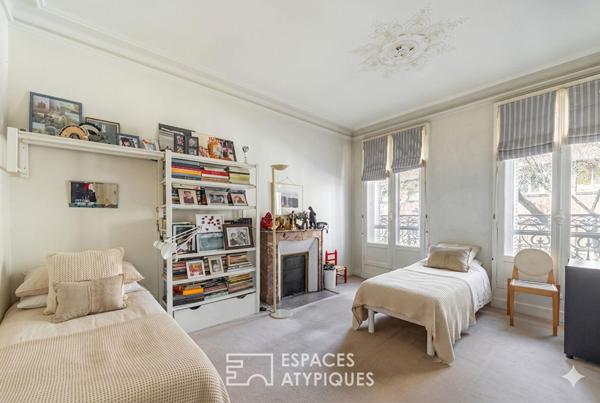 Hotel particulier avec jardin et atelier