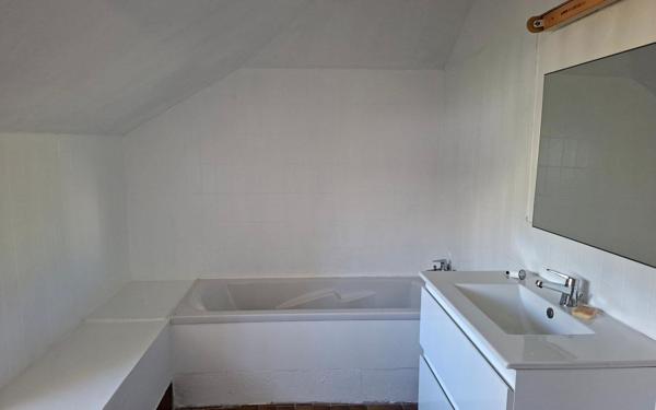 Appartement à louer    3 pièces •  Le Gosier