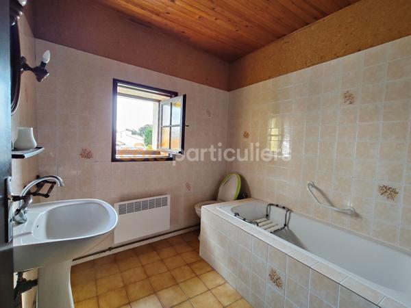 Vente
                Maison84,74 m² - 3 Pièces -
                    ANGOULINS (17690)