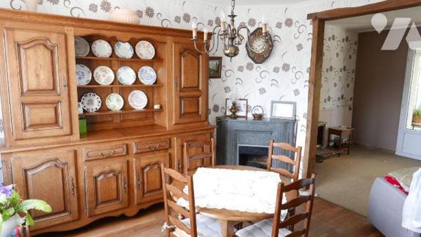 MAISON DE CAMPAGNE
A VENDRE A FAISSAULT, très proche A 34, axe routier entre REIMS et CHARLEVI...