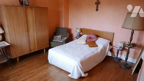 MAISON DE CAMPAGNE
A VENDRE A FAISSAULT, très proche A 34, axe routier entre REIMS et CHARLEVI...