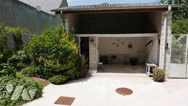 MAISON DE CAMPAGNE
A VENDRE A FAISSAULT, très proche A 34, axe routier entre REIMS et CHARLEVI...