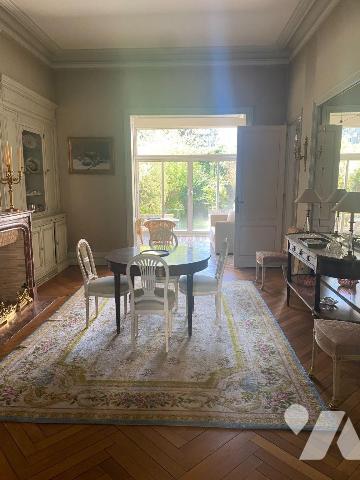 BORDEAUX (33000) Dans la plus belle rue du quartier Saint-Genès - Elégante maison Bourgeoise du...