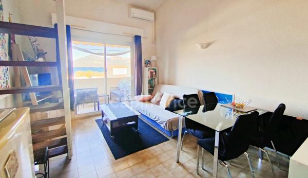 ✨ À vendre – Duplex T2 avec terrasse et vue mer à couper le souffle – Calvi ✨