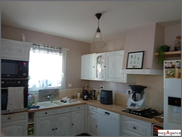 Maison à Saintes, 17100 - 9 pièces 175m²