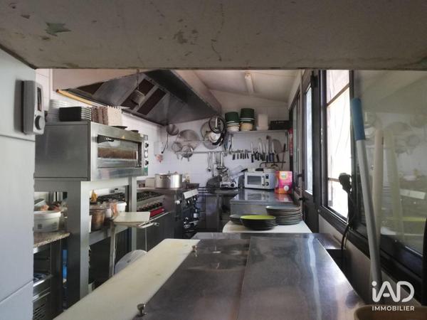 Bar-brasserie à vendre 242 m² Saint-Remèze