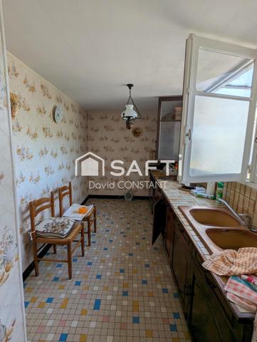 GRANDE MAISON A RÉNOVER AVEC JARDIN - ENVIRONNEMENT CALME